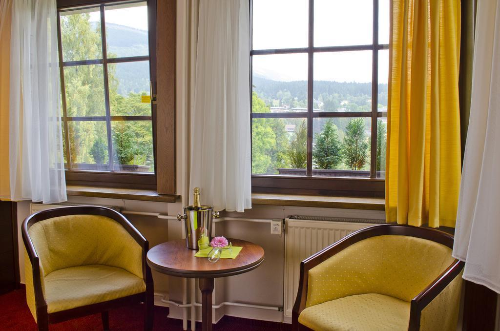 Hotel Start Špindlerŭv Mlýn Eksteriør bilde