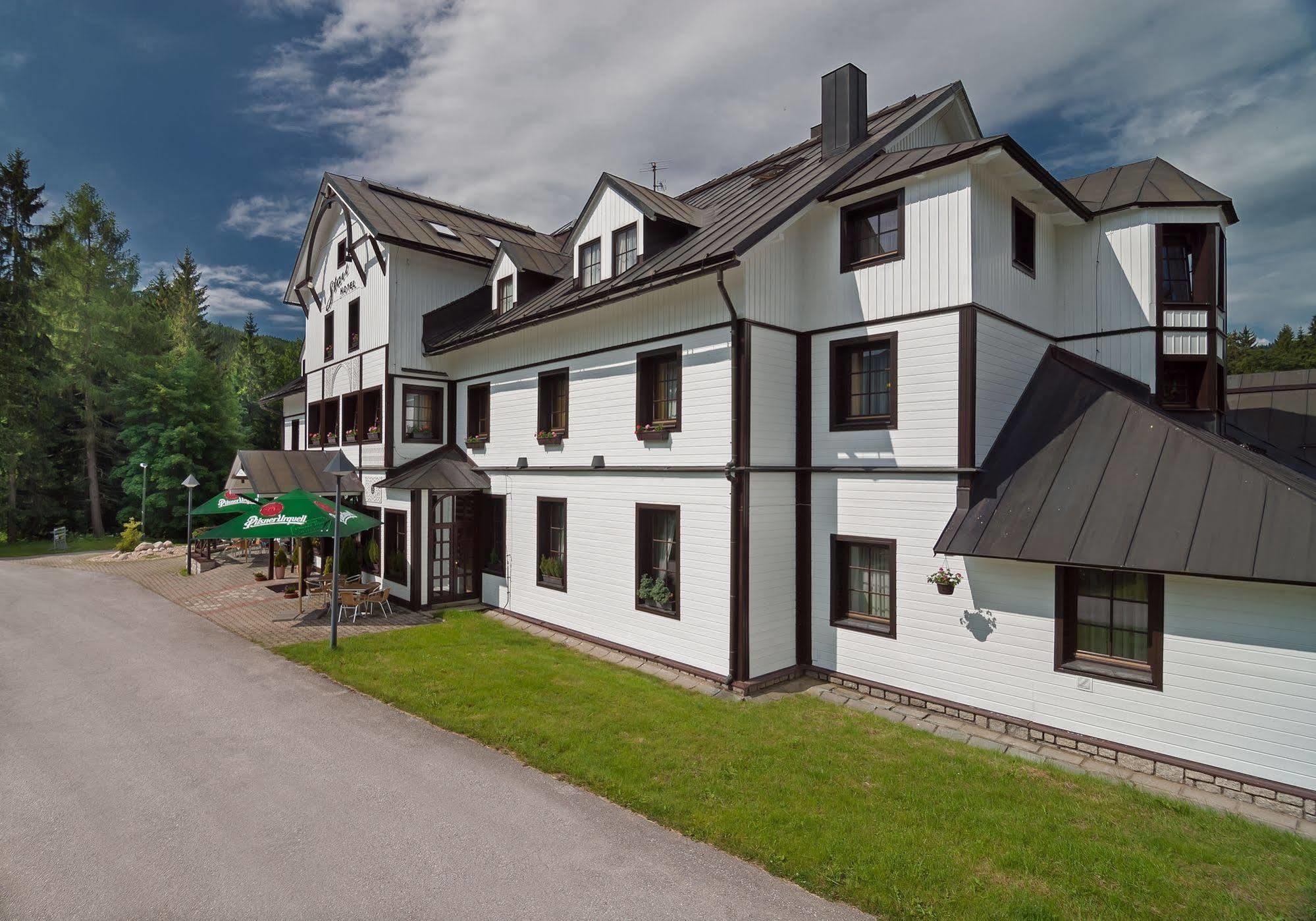 Hotel Start Špindlerŭv Mlýn Eksteriør bilde